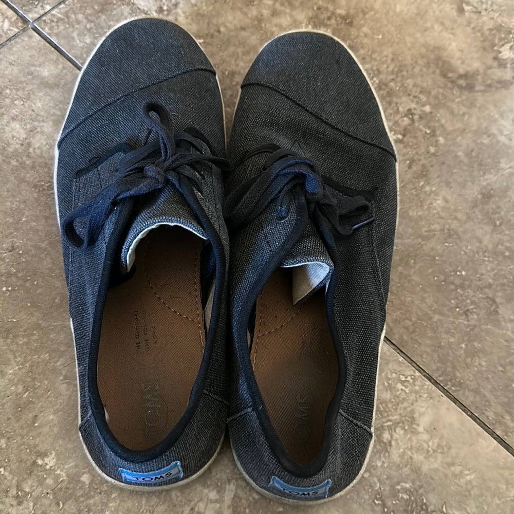 Toms men’s 11
